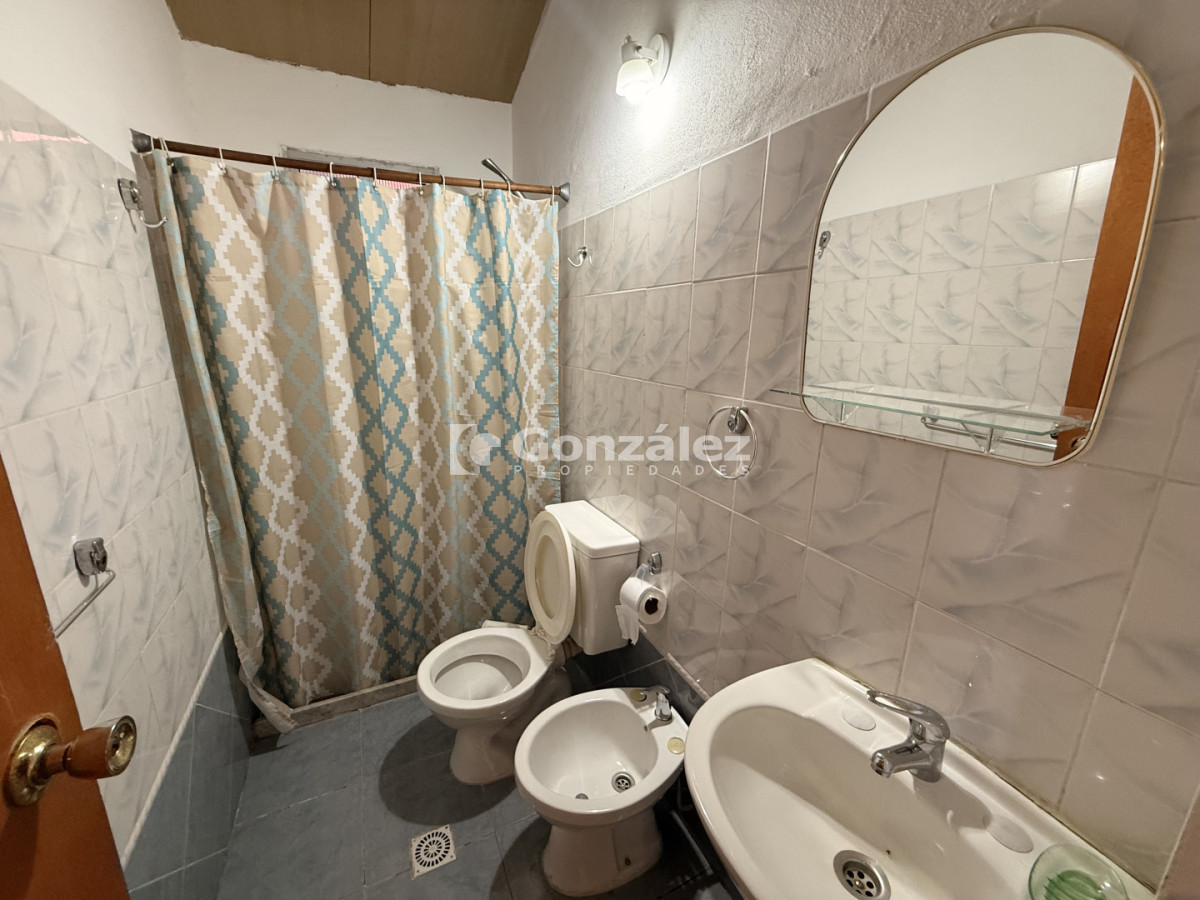 Casa ID.829 - Oportunidad de inversión 6 casas en un mismo padrón