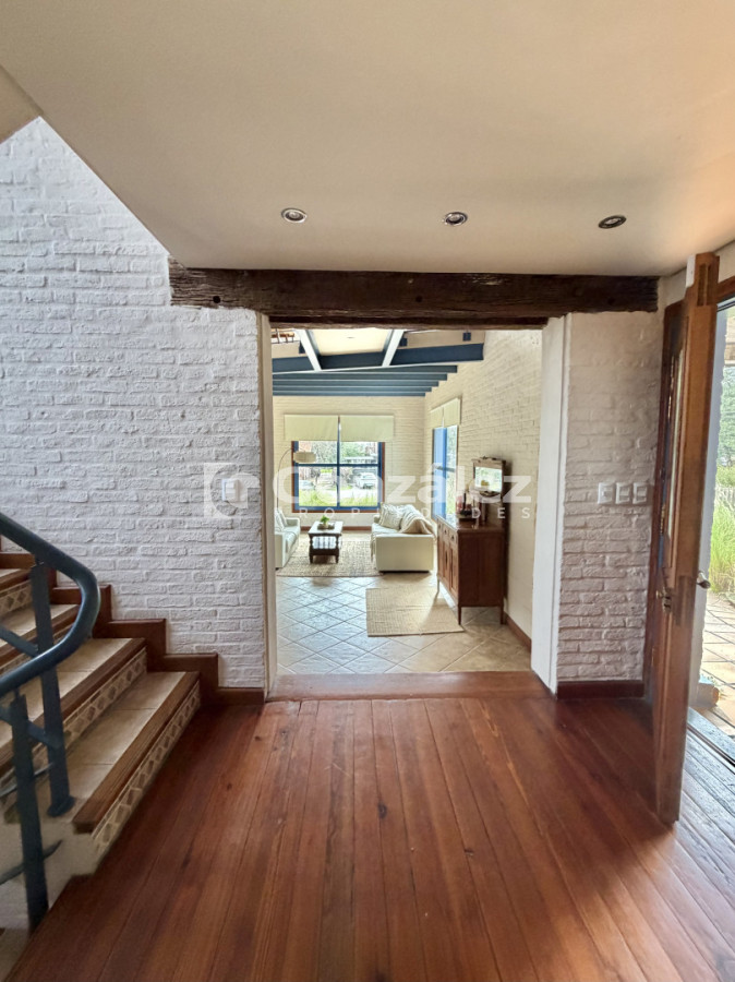 Casa ID.857 - Casa en venta Maldonado Nuevo Cantegril 5 dormitorios