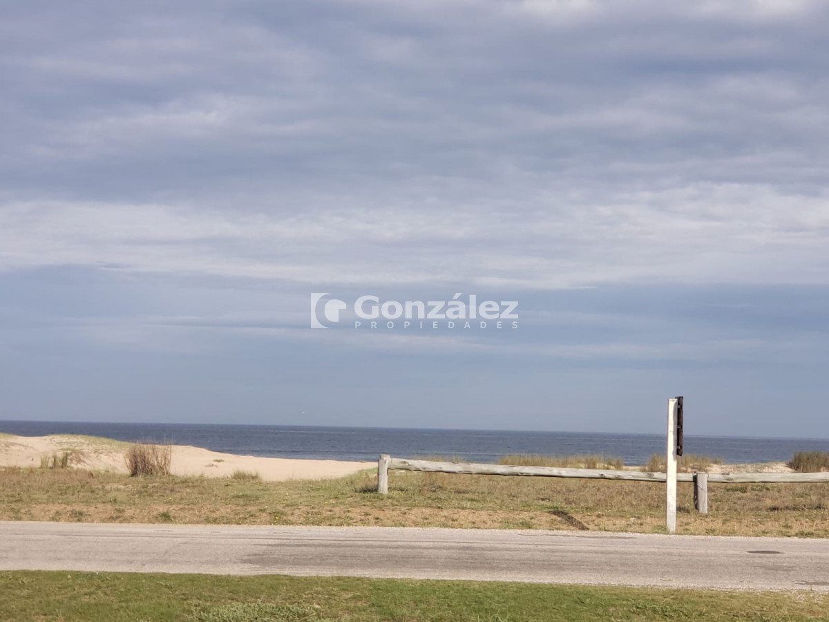 Casa ID.744 - Punta Negra frente al mar 