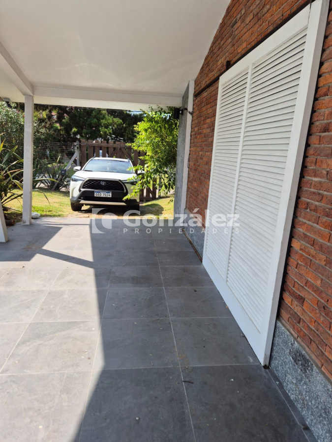 Casa ID.789 - Casa en venta a 1 cuadra del mar en Punta Del Este Maldonado