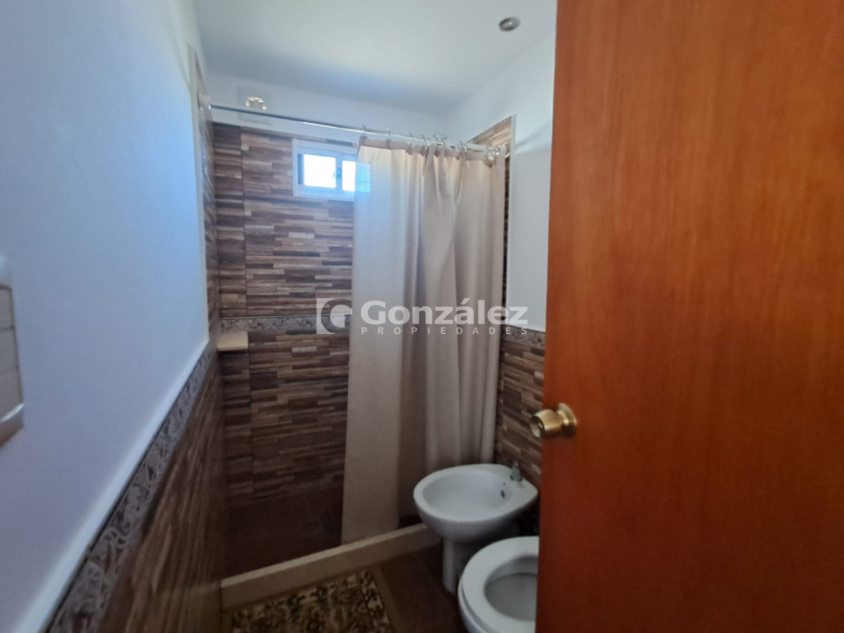 Casa ID.822 - Alquiler anual Playa Grande