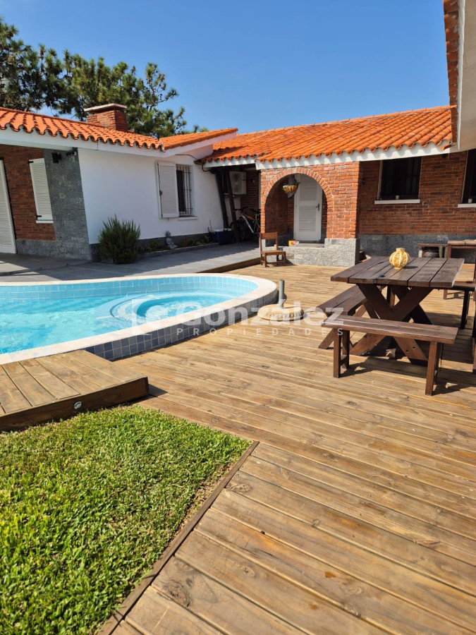 Casa ID.789 - Casa en venta a 1 cuadra del mar en Punta Del Este Maldonado