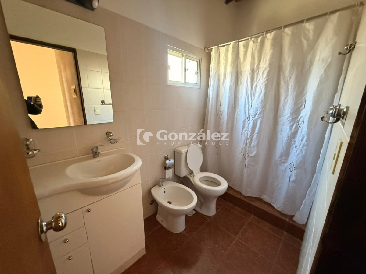 Casa ID.844 - Dúplex dos dormitorios, Alquiler Anual Piriápolis