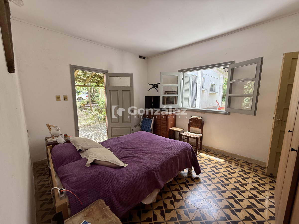 Casa ID.821 - Casa con apartamento independiente a una cuadra playa balneario Las Flores Piriápolis