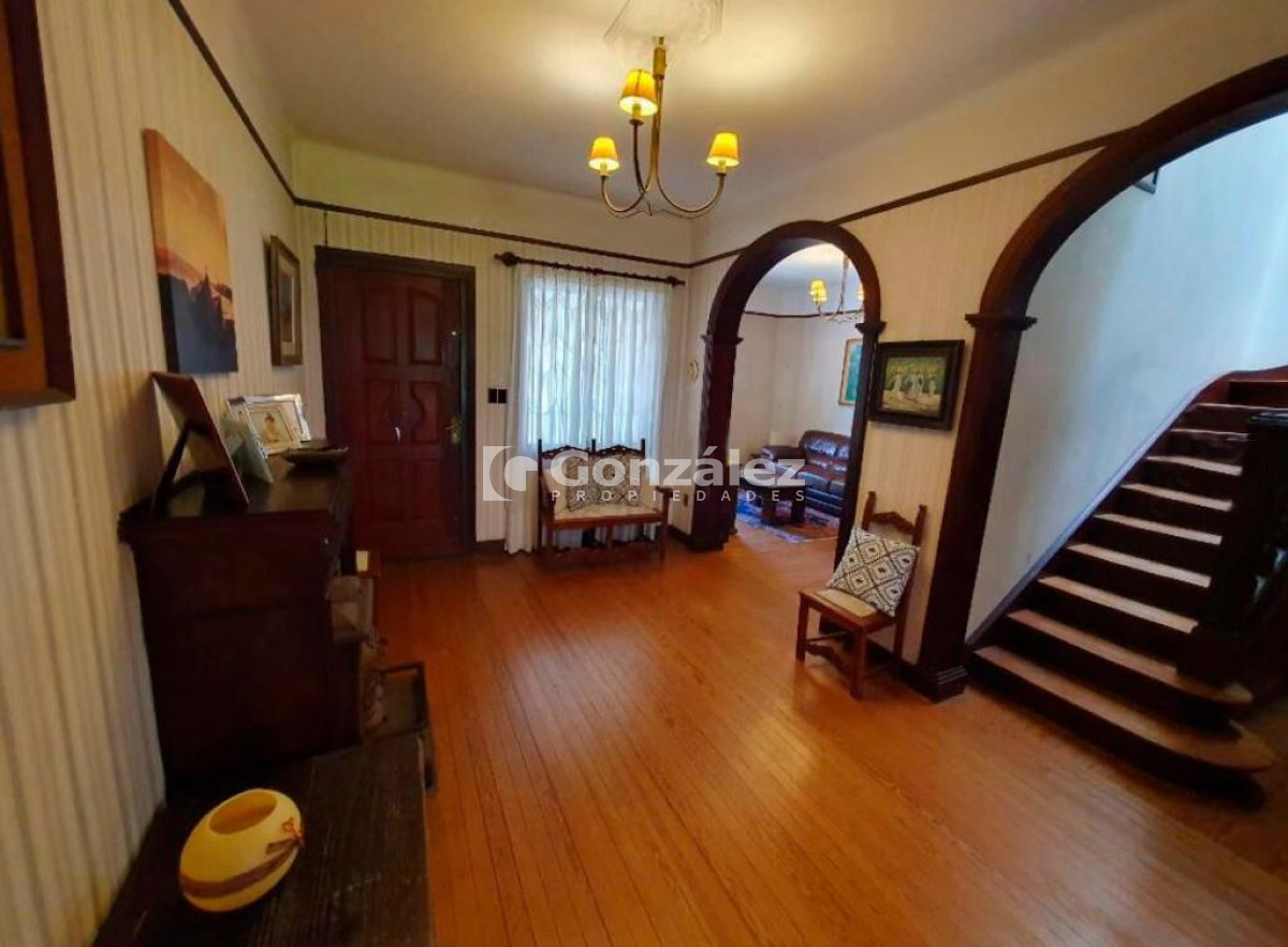 Casa ID.684 - Casa 4 dormitorios . Pocitos 
