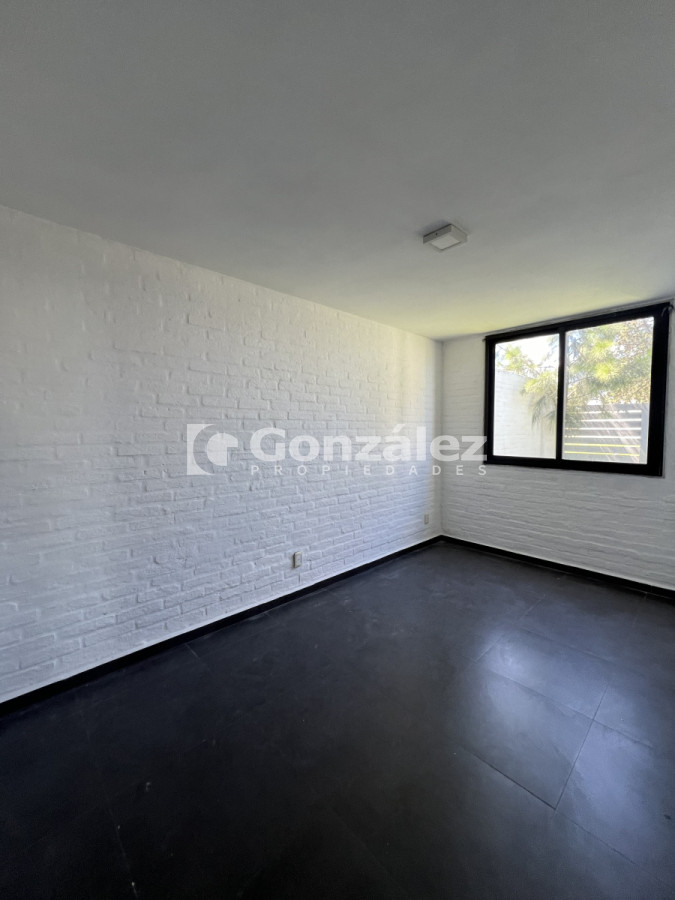 Casa ID.696 - Casa dos dormitorios Pan de Azúcar venta