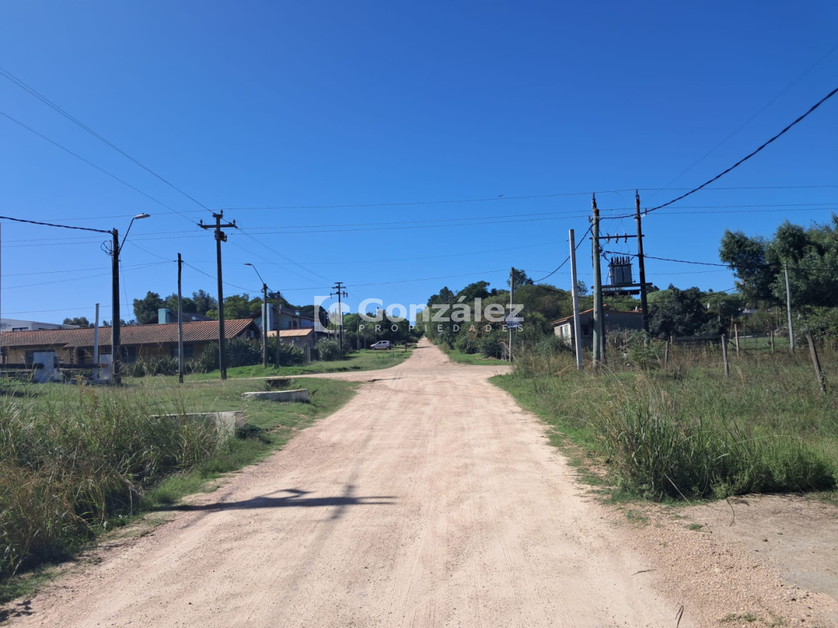 Casa ID.832 - Duplex en alquiler anual — Playa Hermosa (Calle 1 casi Calle 17)