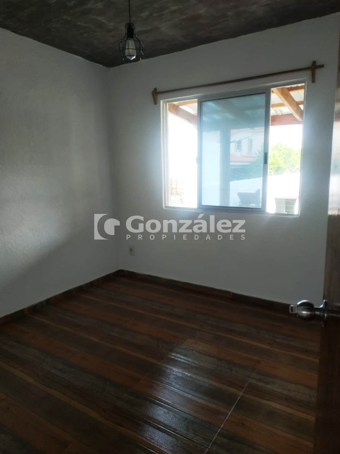 Casa ID.799 - Alquiler anual a una cuadra del mar 