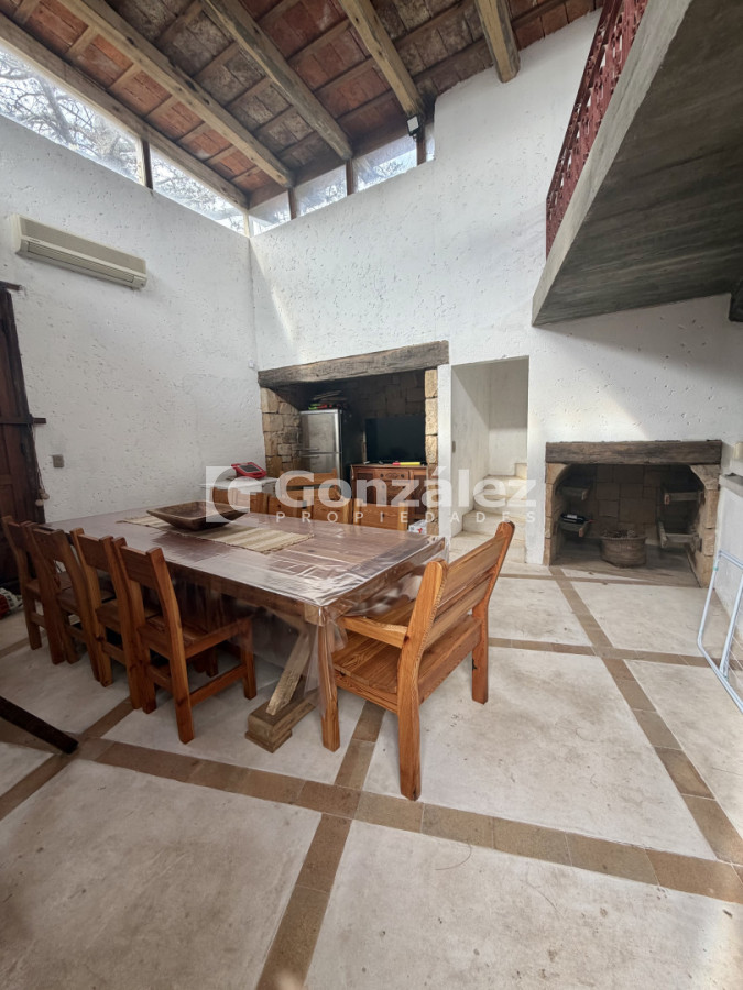Casa ID.857 - Casa en venta Maldonado Nuevo Cantegril 5 dormitorios