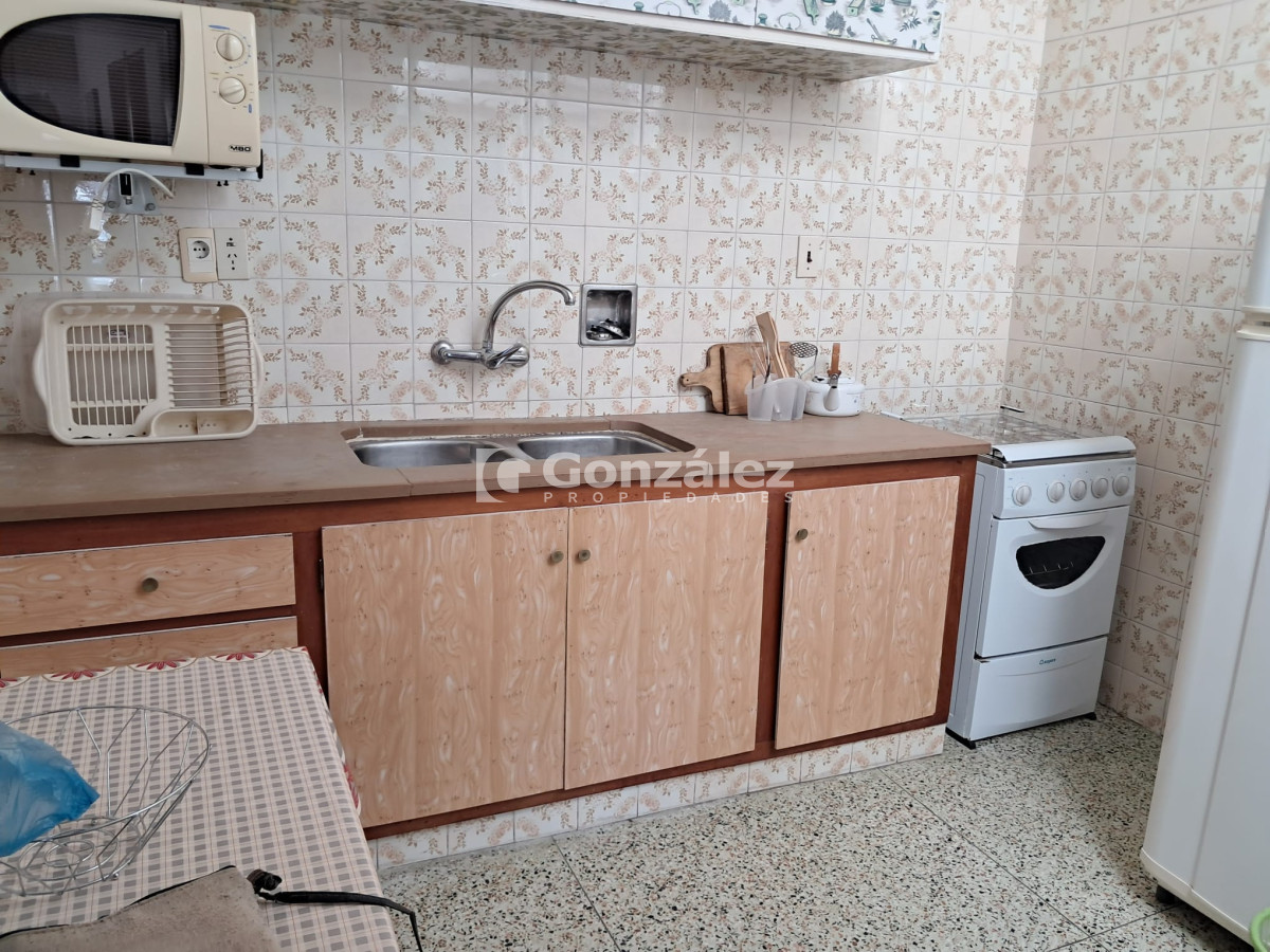 Casa ID.779 - 2 Propiedades a una cuadra del mar , zona centro