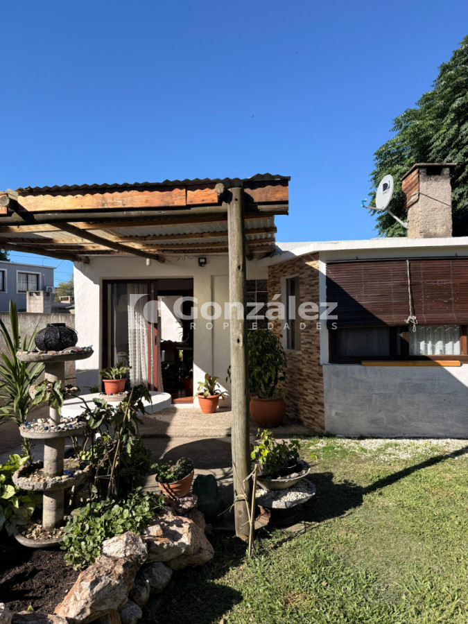 Casa ID.828 - Casa en venta dos dormitorios Barrio Villa Delia Maldonado