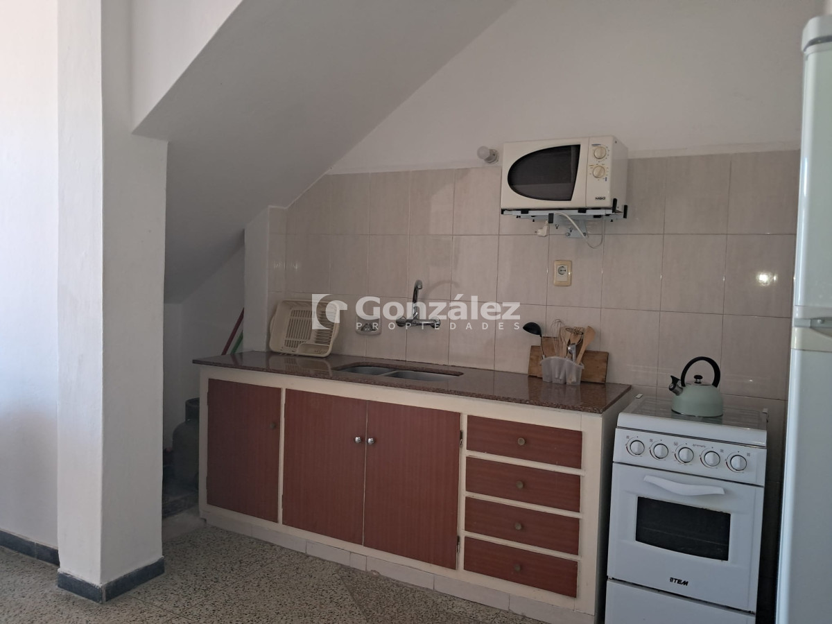 Casa ID.779 - 2 Propiedades a una cuadra del mar , zona centro