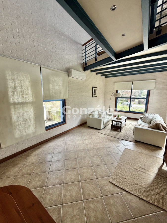 Casa ID.857 - Casa en venta Maldonado Nuevo Cantegril 5 dormitorios
