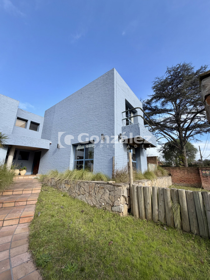 Casa ID.857 - Casa en venta Maldonado Nuevo Cantegril 5 dormitorios