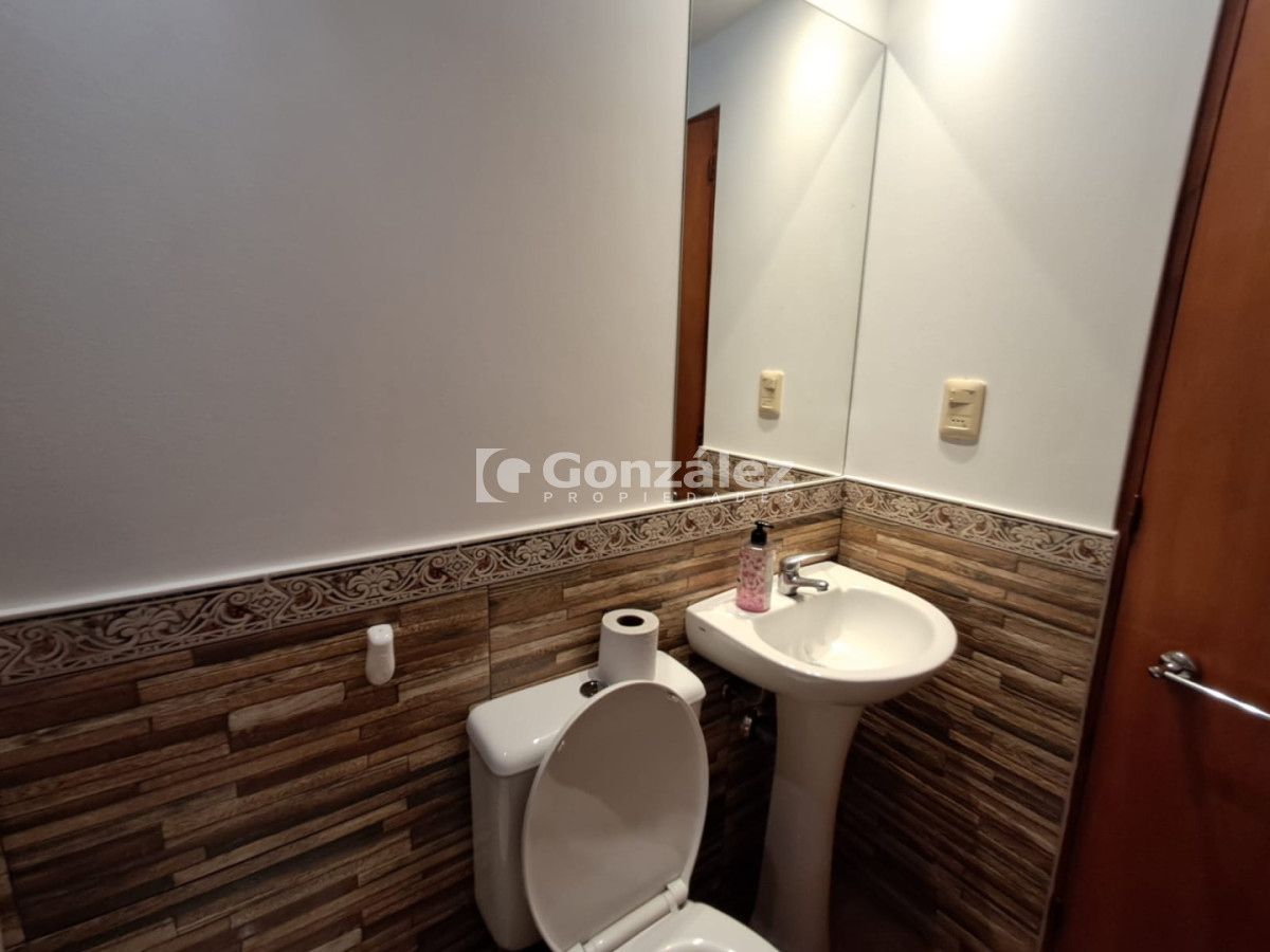 Casa ID.822 - Alquiler anual Playa Grande