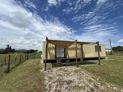Casa contenedor en venta km 110 proximo Pan de Azúcar