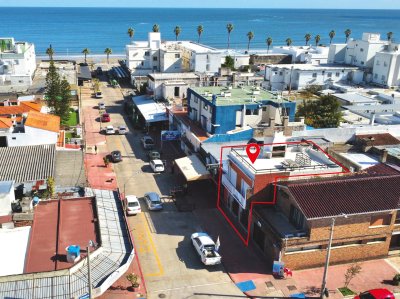 2 Propiedades a una cuadra del mar , zona centro