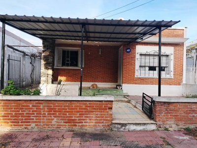 Oportunidad: Se Venden 3 Propiedades en un mismo Padrón en Proximidades de Devoto de Avda. Piria