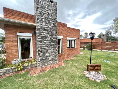 Venta Casa en construcción Barrio Country Piriápolis