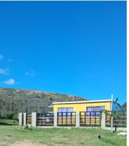 Casa en venta barrio La Falda Piriápolis 1046 m2 terreno