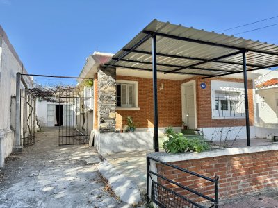 Oportunidad: Se Venden 3 Propiedades en un mismo Padrón en Proximidades de Devoto de Avda. Piria