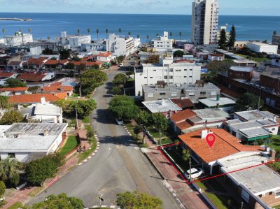 Casa en venta Piriapolis a una cuadra y media del mar