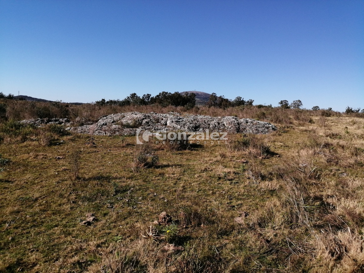 Chacra ID.340 - CAMPO IDEAL PARA INVERSIÓN TURÍSTICA