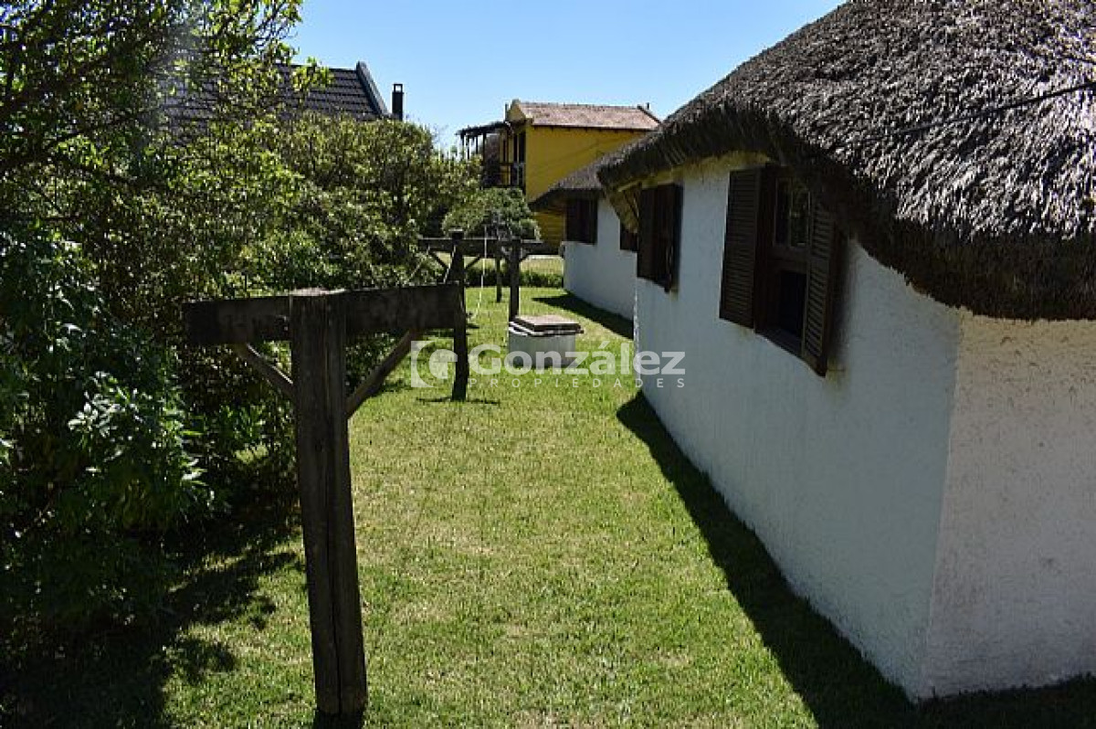 Local Comercial ID.493 - Local en Punta Del Diablo, Punta del Diablo