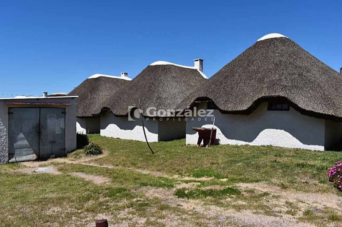 Local Comercial ID.493 - Local en Punta Del Diablo, Punta del Diablo