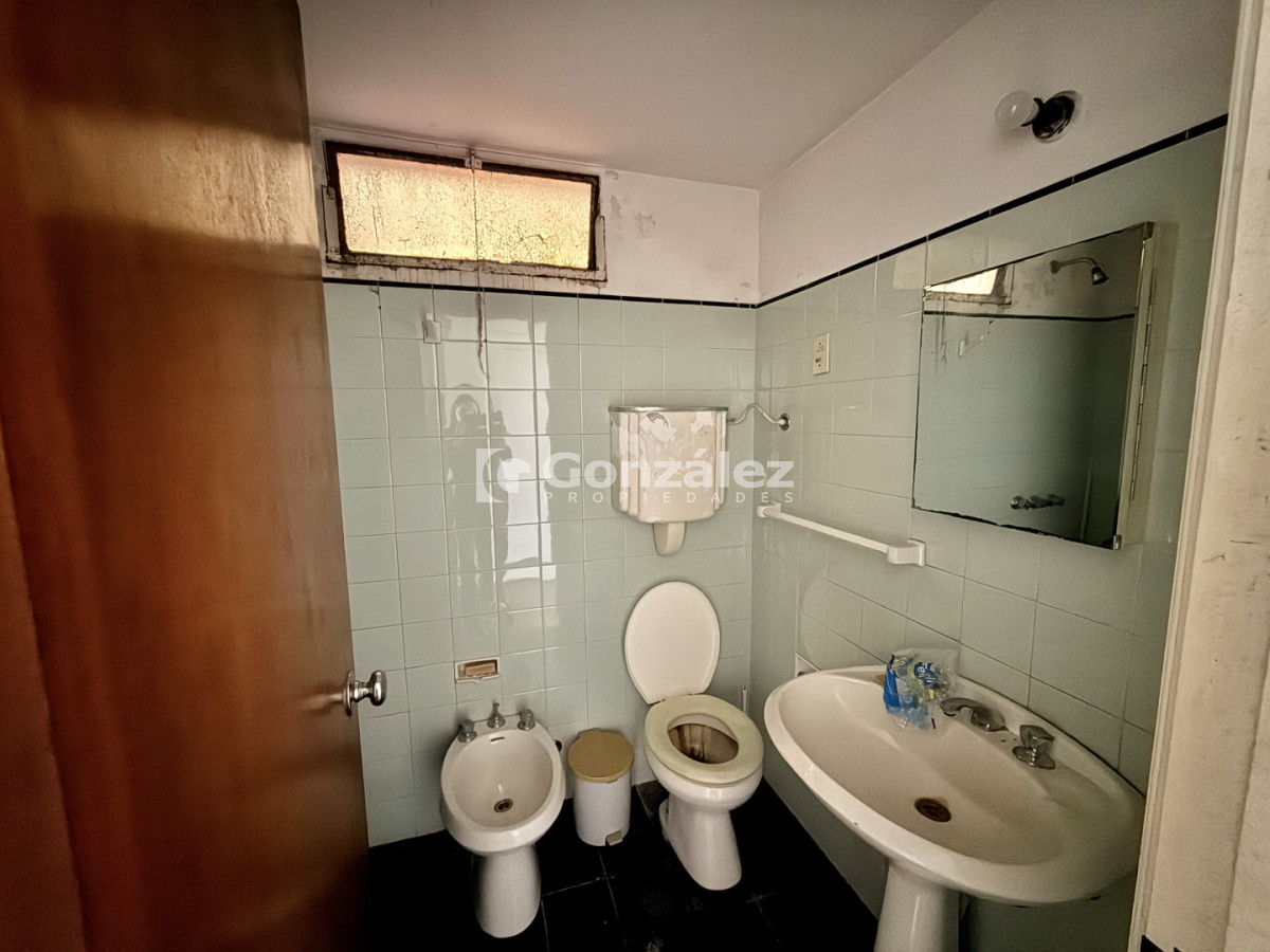 Local Comercial ID.863 - Local comercial en venta primera linea del mar Piriapolis 