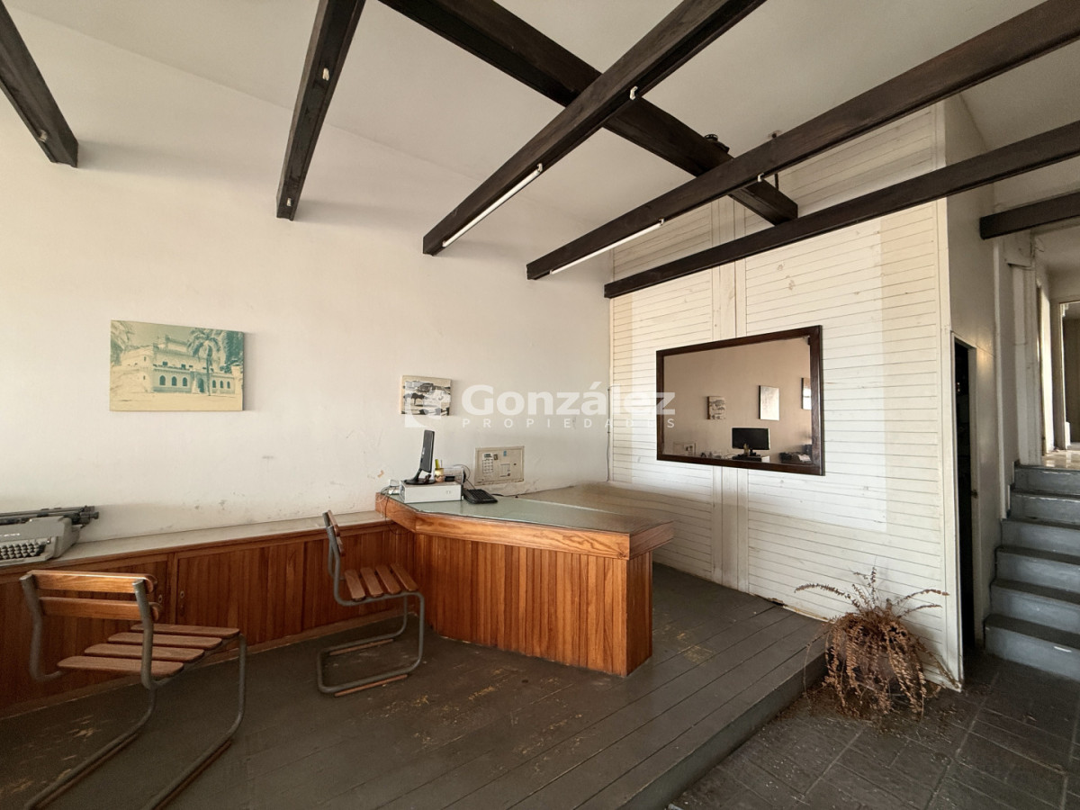 Local Comercial ID.863 - Local comercial en venta primera linea del mar Piriapolis 