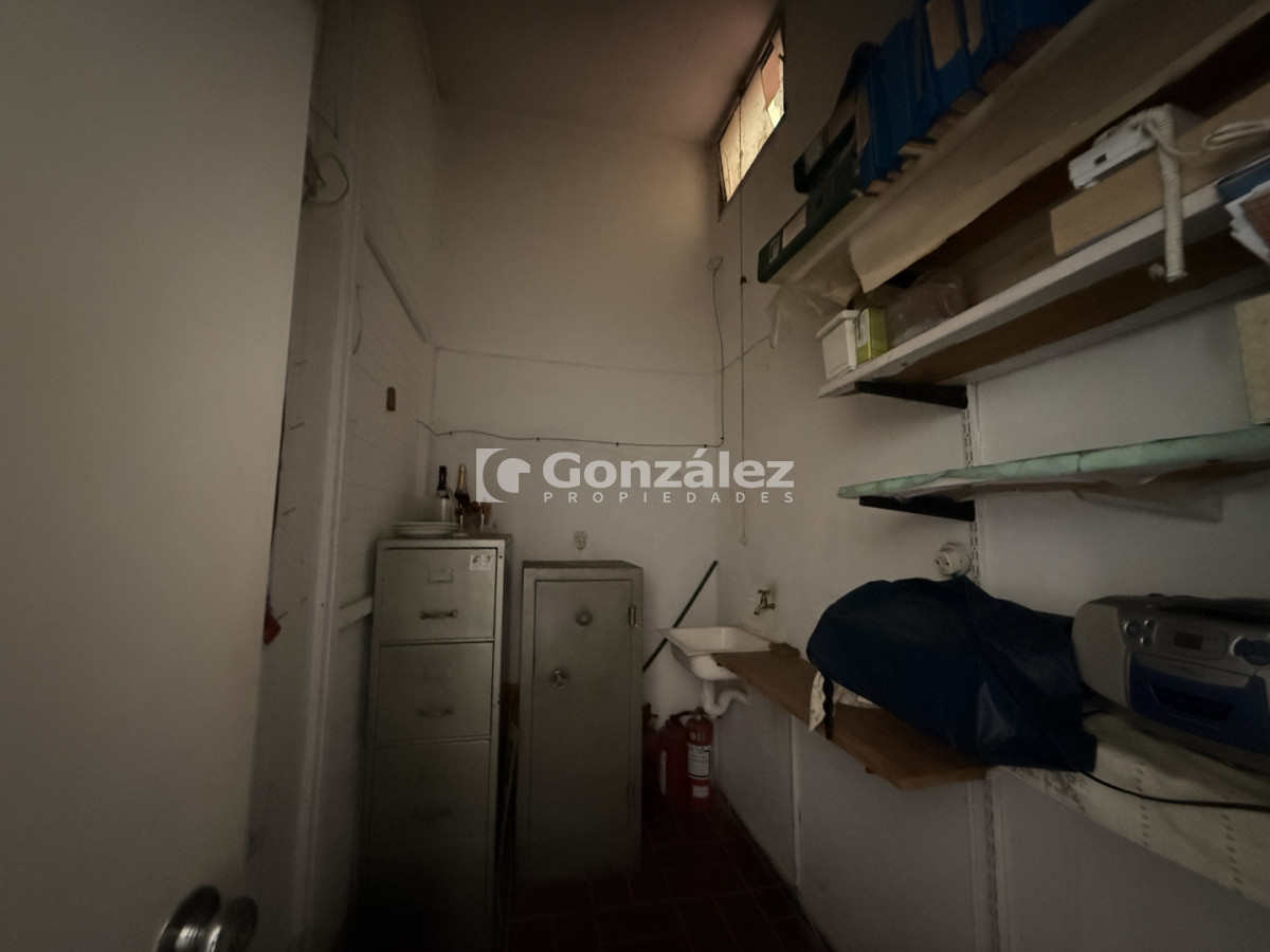 Local Comercial ID.863 - Local comercial en venta primera linea del mar Piriapolis 