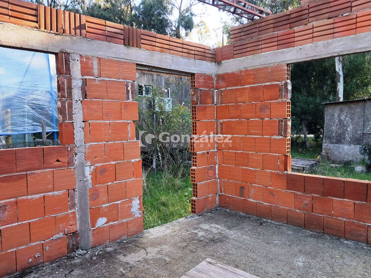 Terreno ID.790 - Se vende terreno con casa a terminar en Sauce de Portezuelo