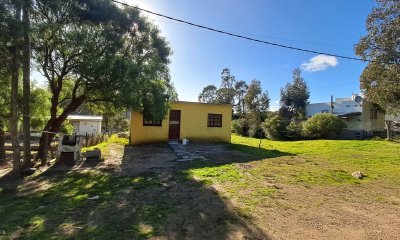 Terreno con construcción La Falda Piriápolis