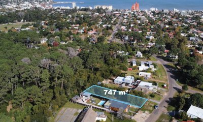 Terreno en Barrio Country