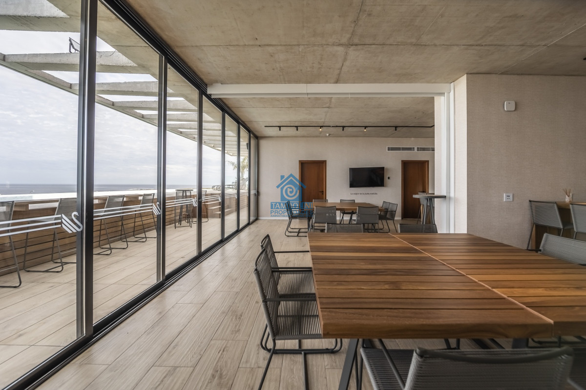 Apartamento ID.86 - Parada 39 Playa Mansa de  Punta del Este 2 Dorm. 
