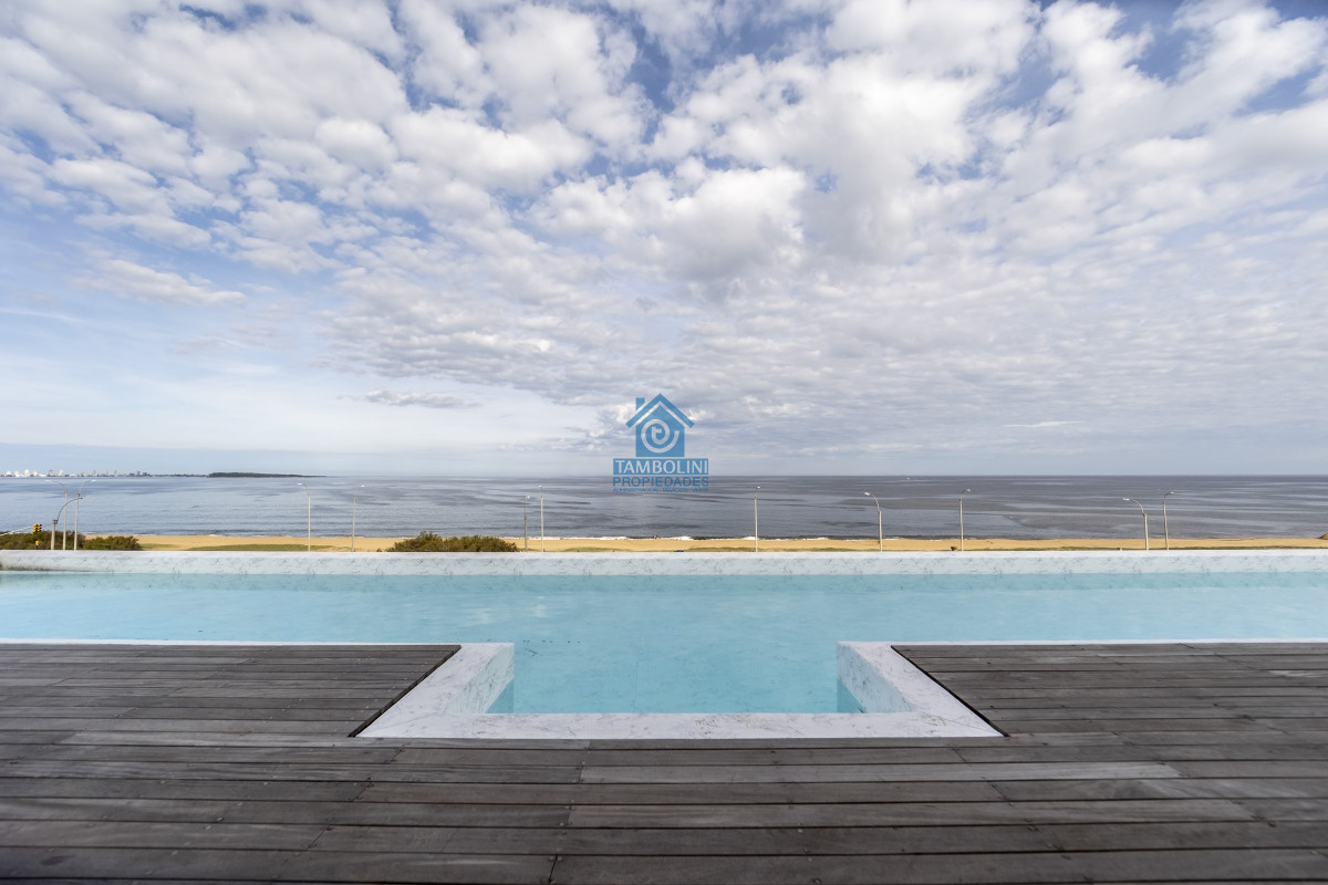 Apartamento ID.86 - Parada 39 Playa Mansa de  Punta del Este 2 Dorm. 