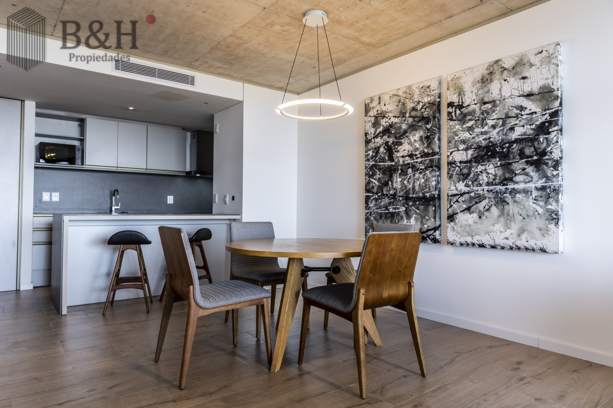 Apartamento ID.3530 - Vendo Apartamento 104,  Dormitorios 2 ,Banos 2 Primera linea Playa Mansa, Punta del este