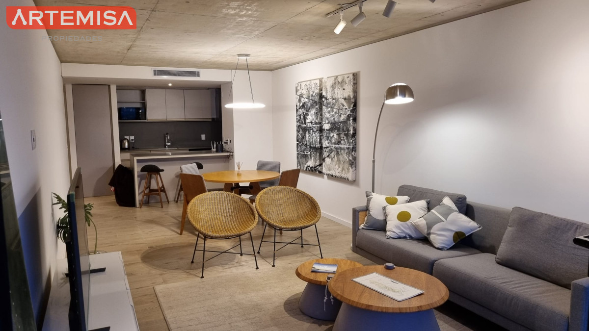 Apartamento ID.582 - Vendo Apartamento 104,  Dormitorios 2 ,Banos 2 Primera linea Playa Mansa, Punta del este