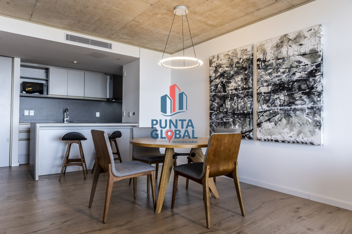 Apartamento ID.228 - Venta Apartamento 2 dormitorios Primera línea Playa Mansa, Punta del Este