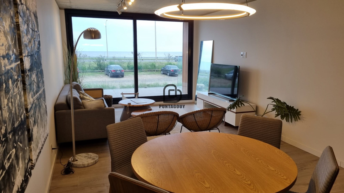 Apartamento ID.1378 - Venta apatamento 2 dormitorios , Primera linea Playa Mansa, 