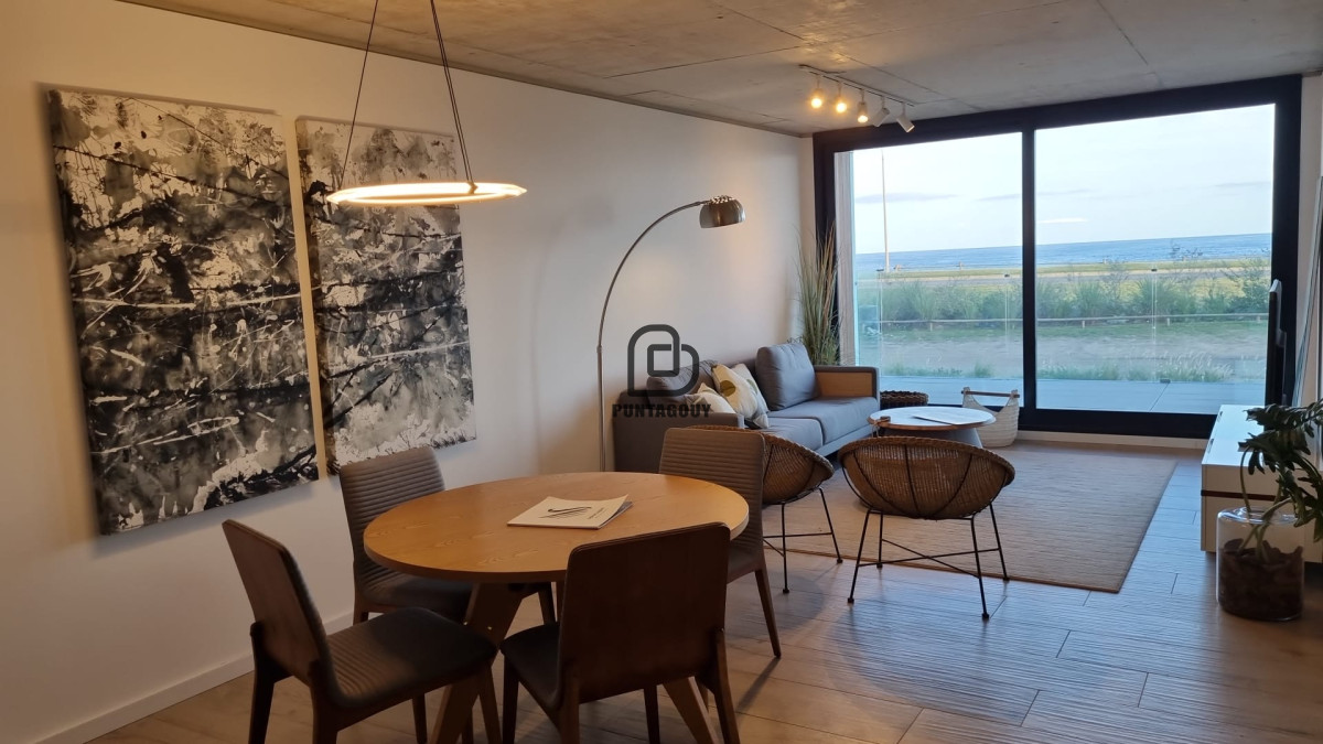 Apartamento ID.1378 - Venta apatamento 2 dormitorios , Primera linea Playa Mansa, 