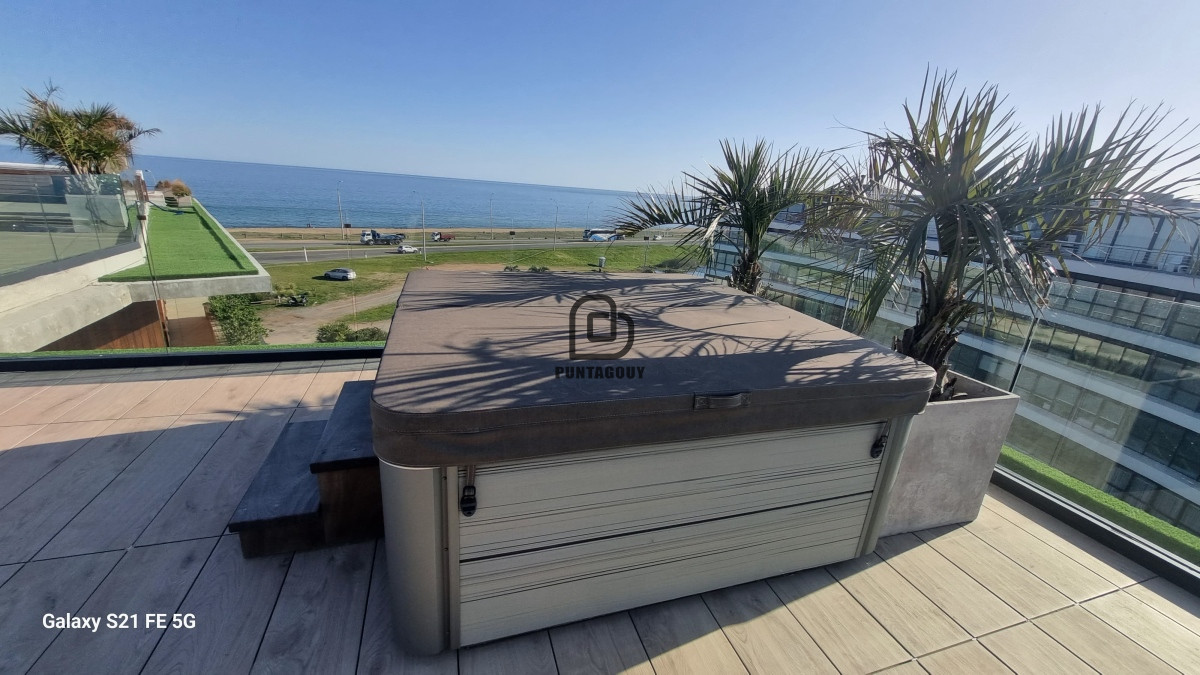 Apartamento ID.1378 - Venta apatamento 2 dormitorios , Primera linea Playa Mansa, 