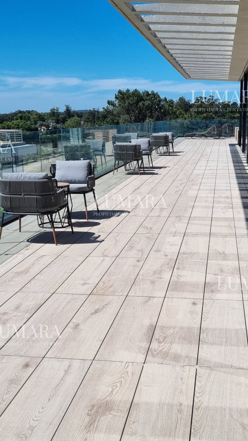 Apartamento ID.261 - Vendo Apartamento 104,  Dormitorios 2 ,Banos 2 Primera linea Playa Mansa, Punta del este