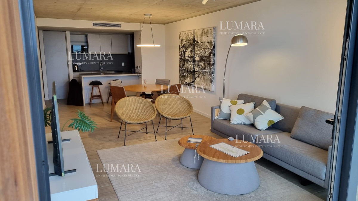 Apartamento ID.261 - Vendo Apartamento 104,  Dormitorios 2 ,Banos 2 Primera linea Playa Mansa, Punta del este