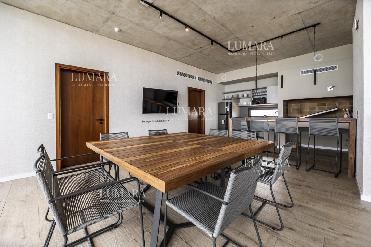 Apartamento ID.262 - Parada 39 Playa Mansa de  Punta del Este 2 Dorm. ap 103 