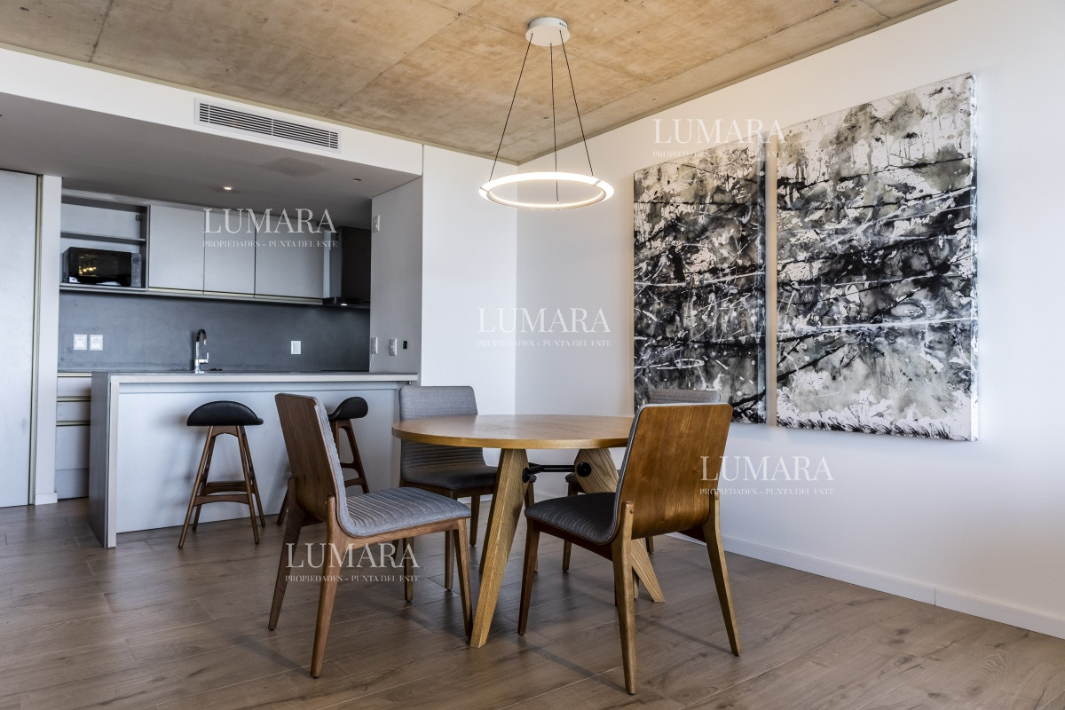 Apartamento ID.261 - Vendo Apartamento 104,  Dormitorios 2 ,Banos 2 Primera linea Playa Mansa, Punta del este