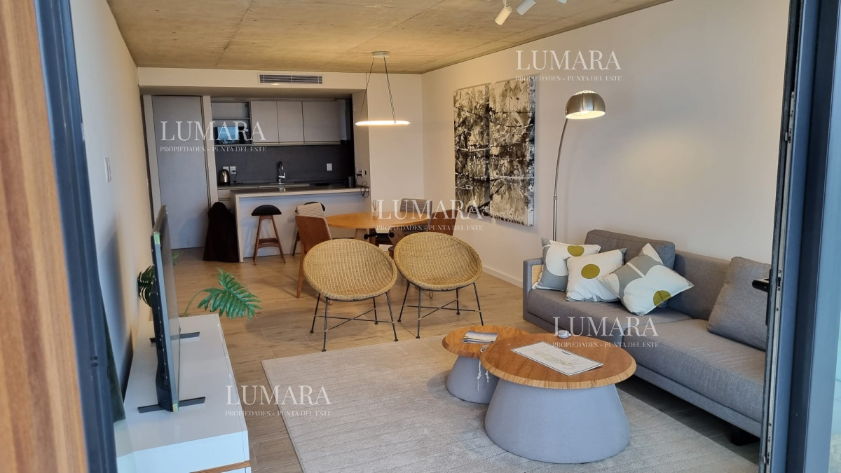 Apartamento ID.261 - Vendo Apartamento 104,  Dormitorios 2 ,Banos 2 Primera linea Playa Mansa, Punta del este