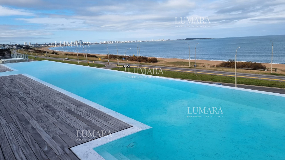 Apartamento ID.261 - Vendo Apartamento 104,  Dormitorios 2 ,Banos 2 Primera linea Playa Mansa, Punta del este