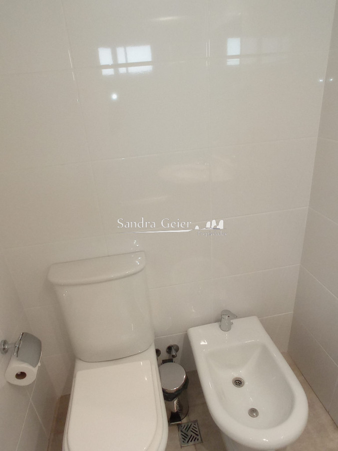 Apartamento ID.3319 - AIDY GRILL VENTA SOBRE AV CHIVERTA